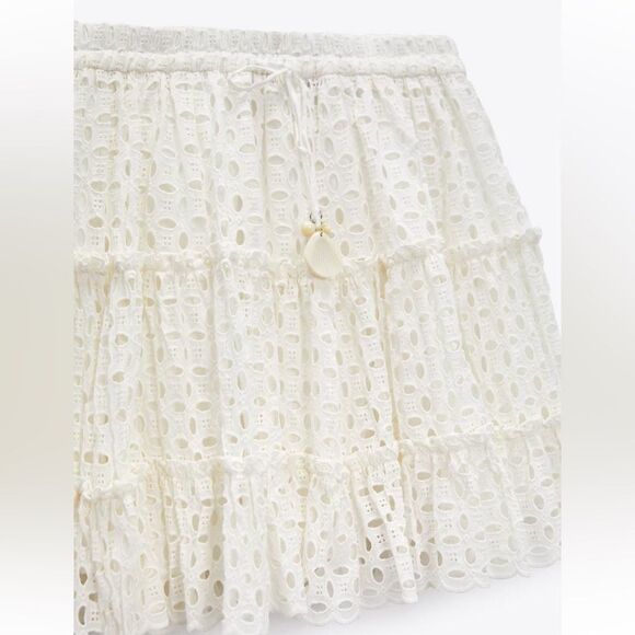 Zara white openwork embroidered ruffle mini skirt - Picture 6 of 9